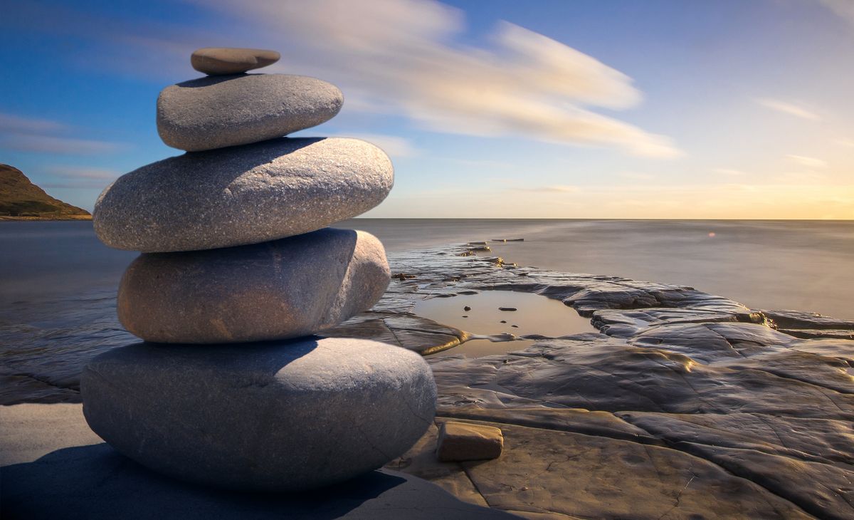 Balanced natural stones